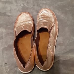 Rose Gold Ariat Cruisers